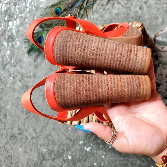 Tory Burch Tatum Nectatine Platform Heels - Picture 9 of 13